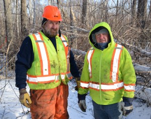 Intermountain owner Darren Atkinson (left) with Tigercat district manager James Farquhar.