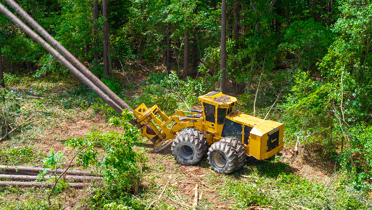 Image of a Tigercat 724G working in the field