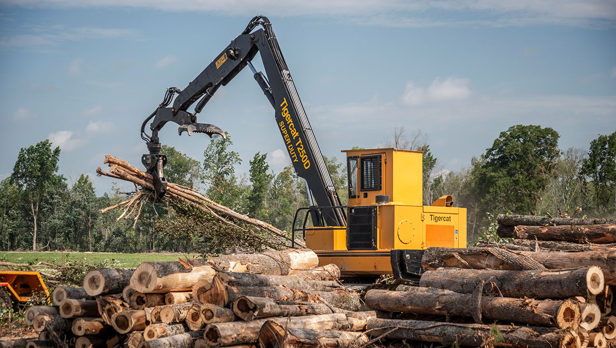 Image of a Tigercat T250D loader working in the field