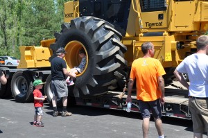 BTB 41: children-climbing-on-tires