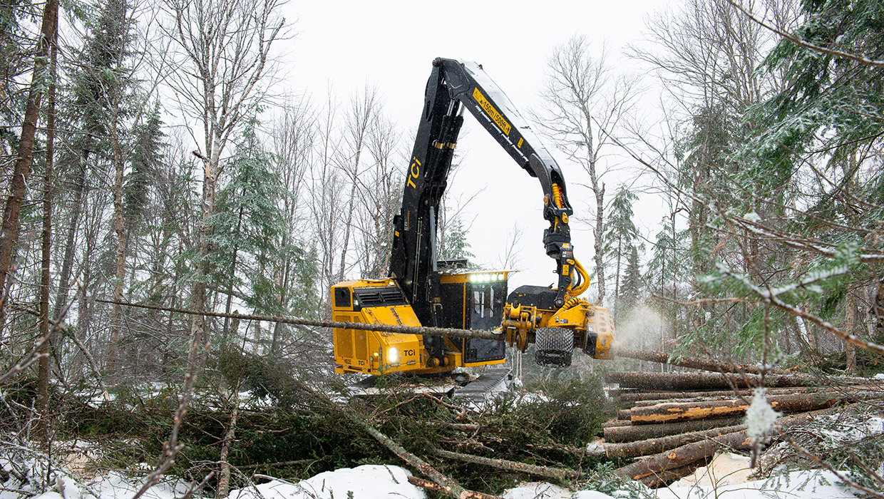 TCi H822E harvester working in the field.