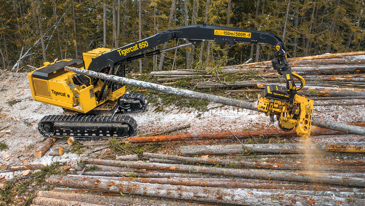 Image of a Tigercat 850 processor working in the field