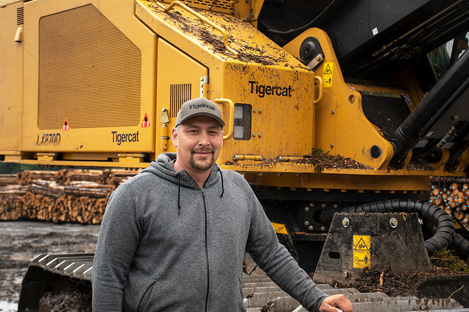 Yakutat native and skilled LX870D operator and crew foreman, Damien Long.