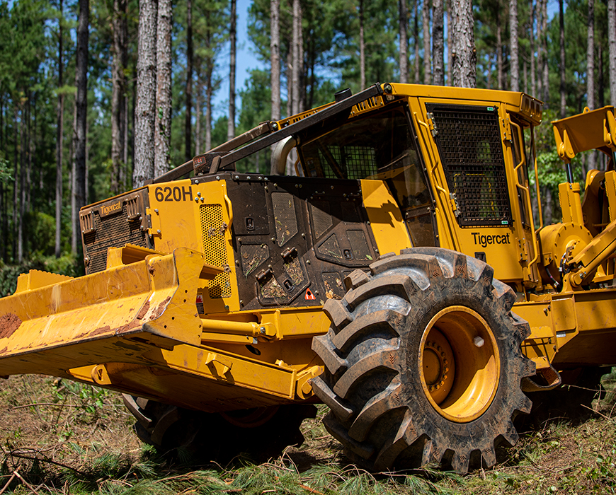 Sistema de acionamento do skidder Tigercat