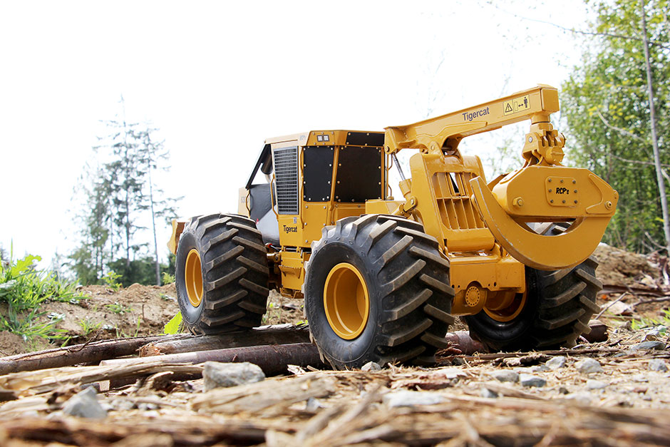 réplica do skidder 630d