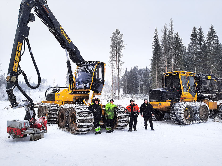 Mats and his three operators. (L-R) Mats Bergström, Bosse Norman, Mats Danielsson and Kristian Nilsson.