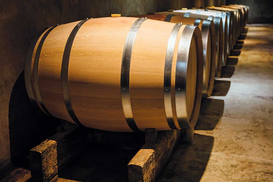 Picture of a oak wine barrel