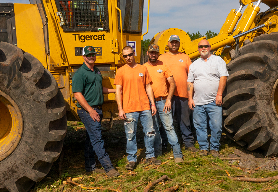 (L-R) Blake Sandlin with crew members Cole Thornton, Lee Hutto, Marlin Powell, Robert Thornton.