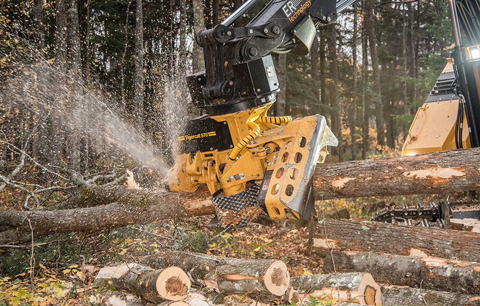 Fixed 570 harvesting head cross-cutting