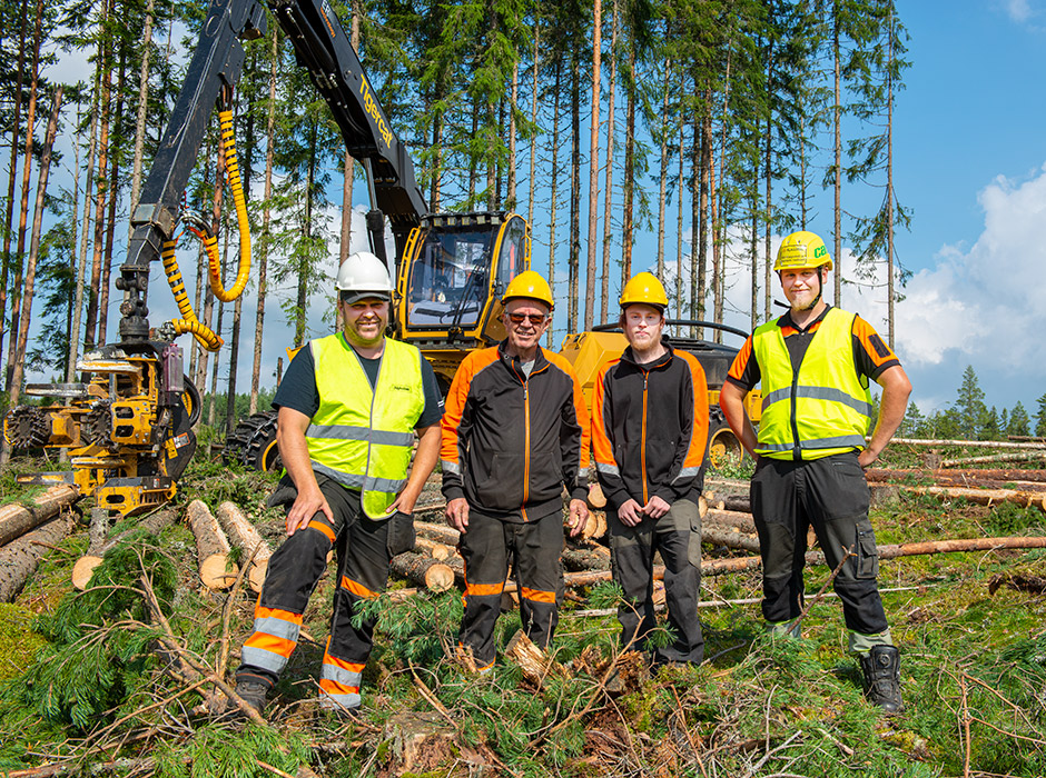 Photo of Three Mossfeldt generations. Roland, Lars-Erik, Marcus, and Henrik.