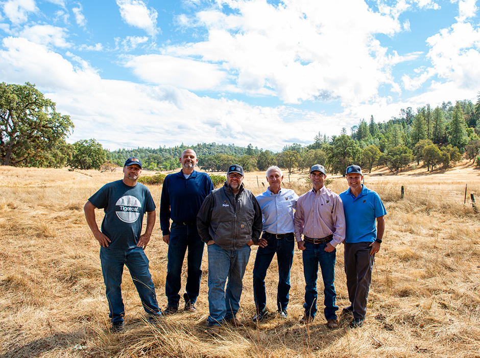 Kushiah McCullough (Tigercat factory representative), Mark Davis (Bejac’s waste and recycling manager), Robert D’Agostini (owner, J&R Logging), Ron Barlet (president, Bejac Corporation), Kevin Barlet (Bejac’s Sacramento branch manager), Ken Grime (Bejac’s marketing specialist).