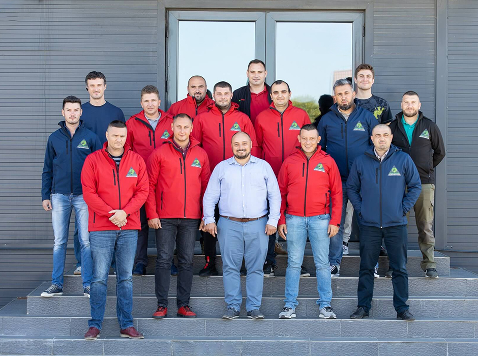 The Alser Power SRL team with Albert Serban positioned front-centre.