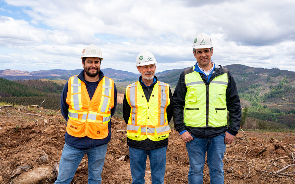 Forestal Corte Alto team members.