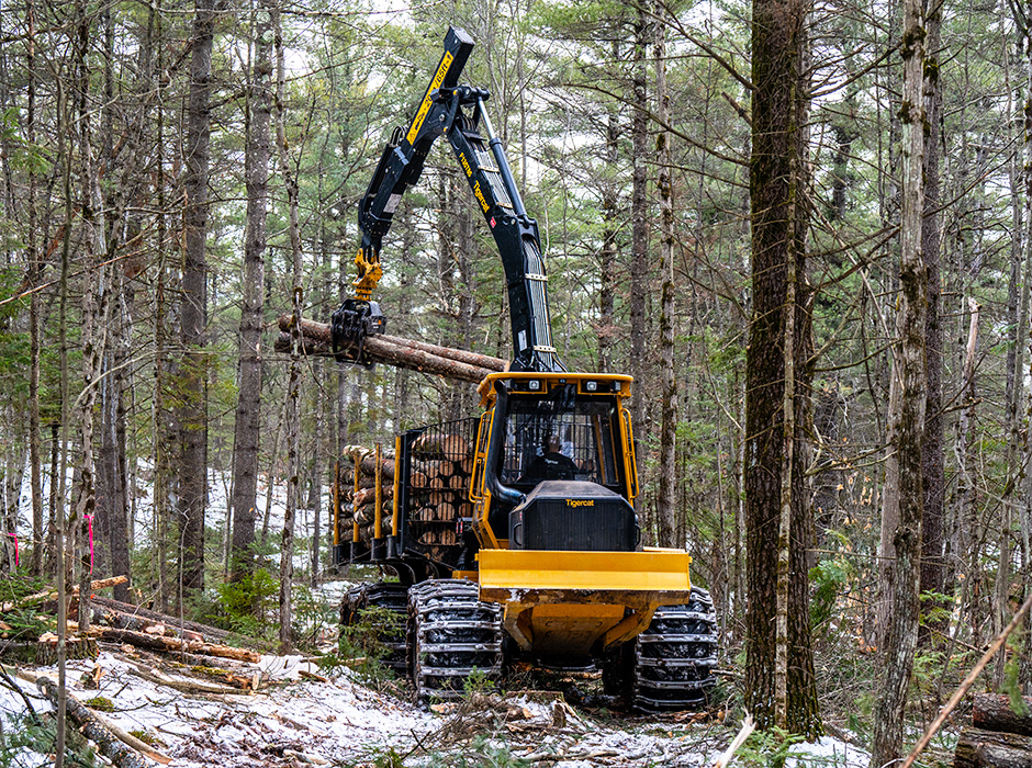 1055C Tigercat forwarder