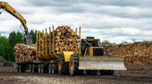 Image of a TCi 632H carrier working in a mill yard.